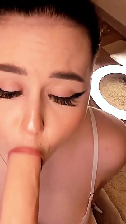 ตูดและหีกระหายน้ําของกูขอน้ําเงี่ยนของมึง! เติมฉัน! | คลิป 2