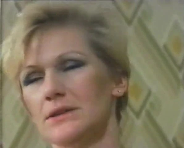Margot, la pupa della villa accanto (1983)