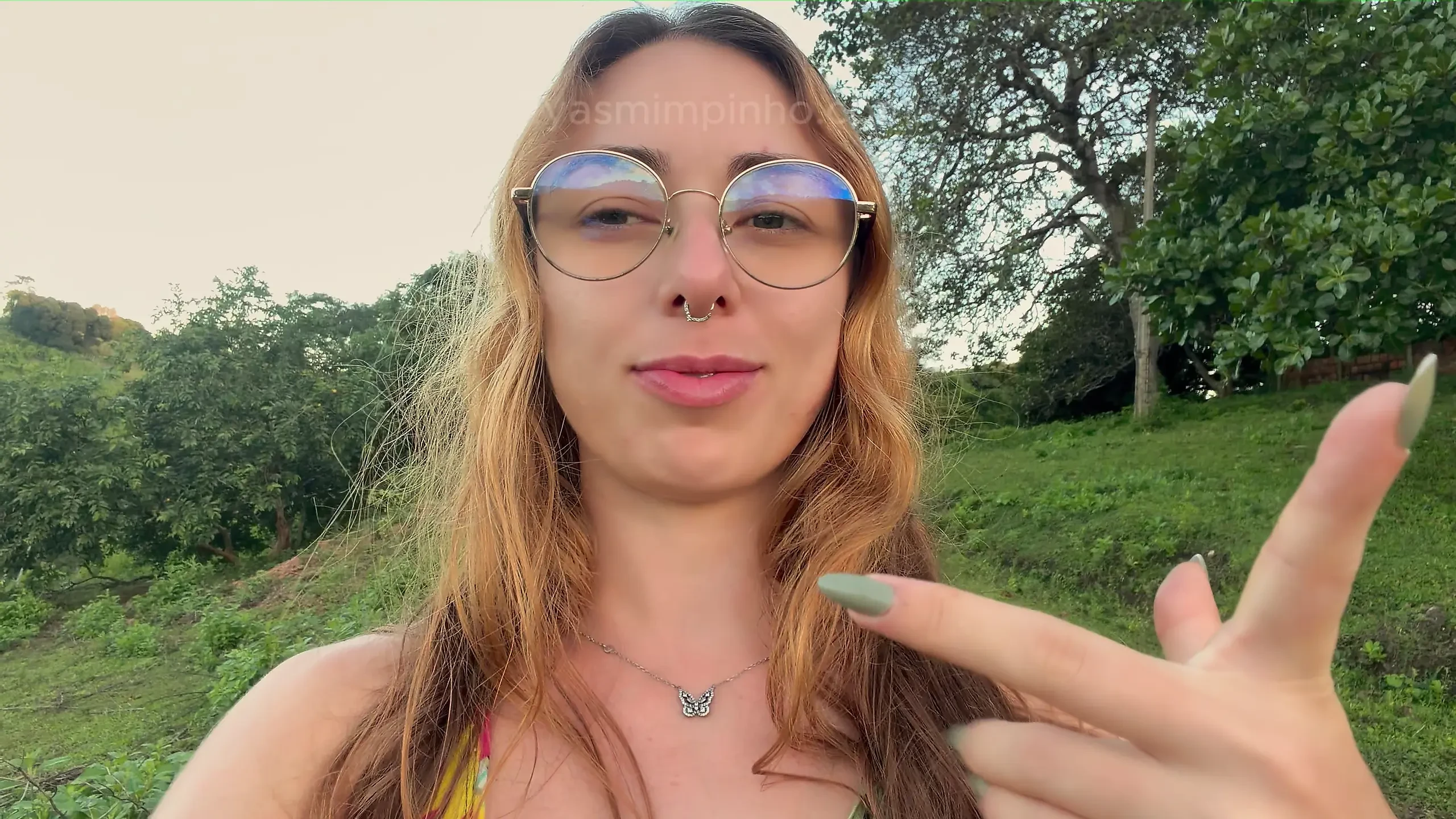 Between Flowers and Love: Passionate Sex in a Motorhome
