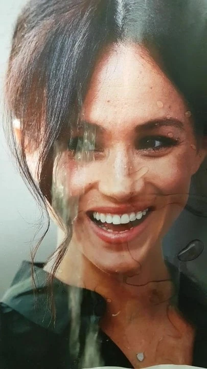 Meghan vollgepisst