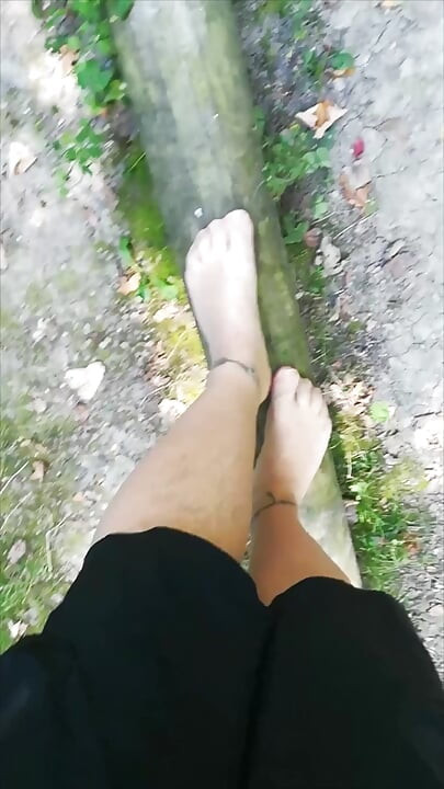 Outdoor-balance in strumpfhosen