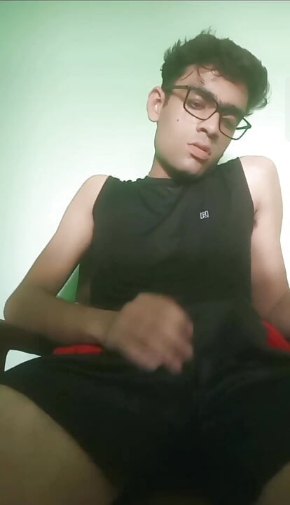 Horny Twink Jerking Off and Cumming Hard