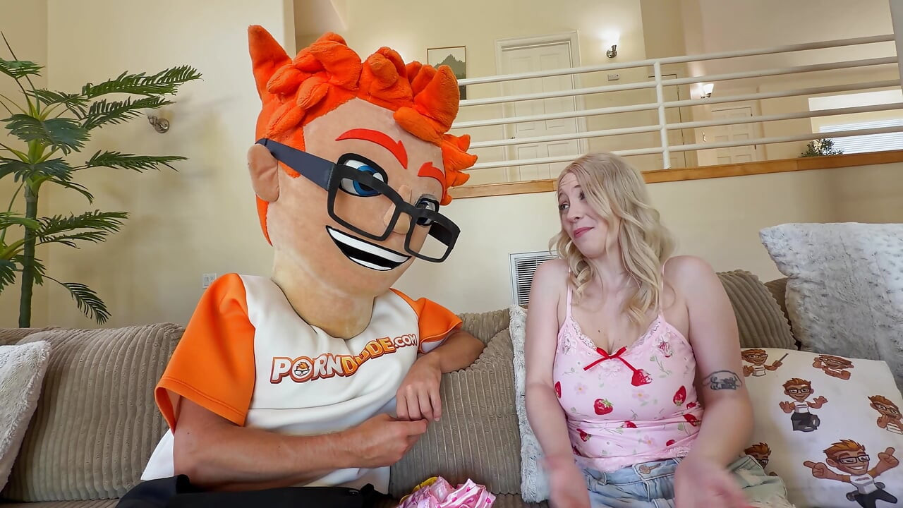 I cast Gigi Sweets big tits blonde trimmed pussy with handjob titjob and doggystyle