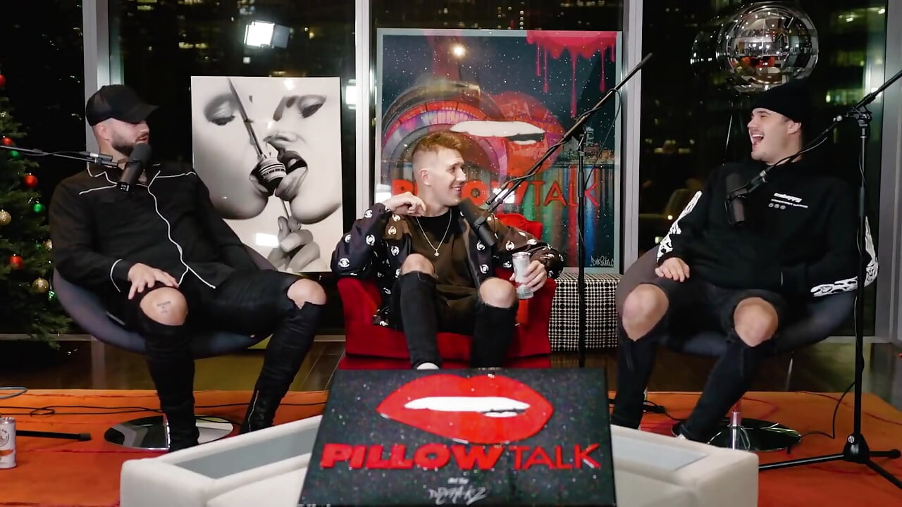 Brad Sousa pita Jakea Paula kako mu kurac okusi!! (Tana Mongeau drama)