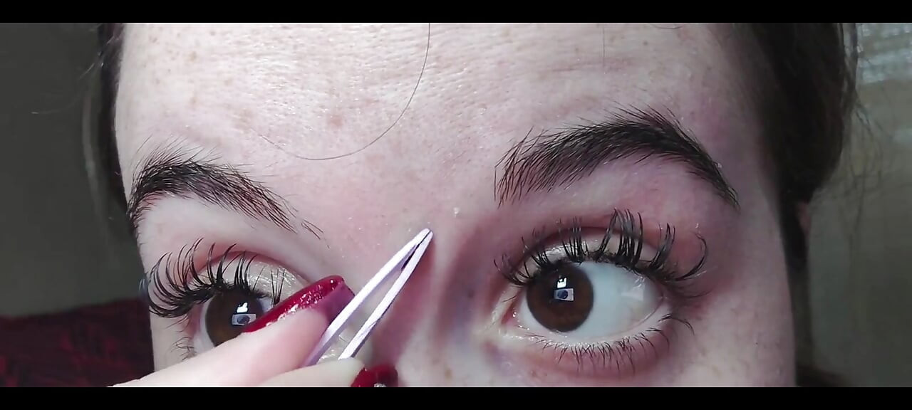 Tweezing My Eyebrows Close up