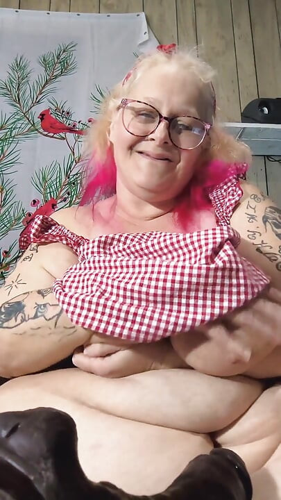 Goldilocks était dans la forêt avait besoin de sa bite