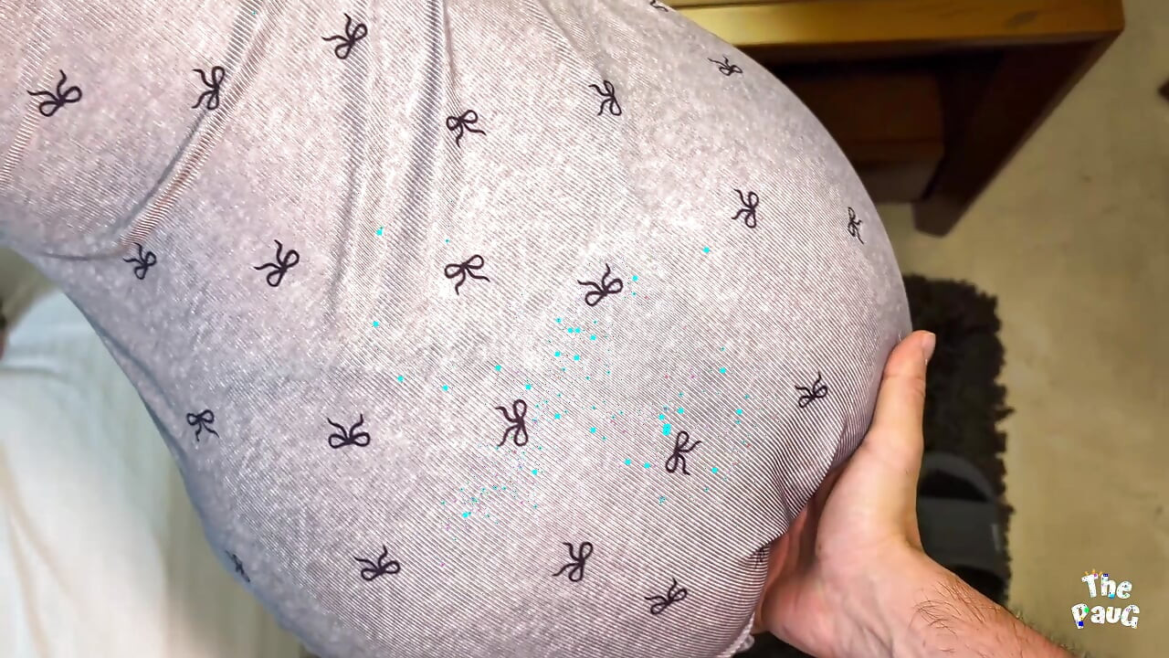 Belle-mère MILF : « Tu es mon beau-fils, juste cette fois tu peux toucher mon cul »