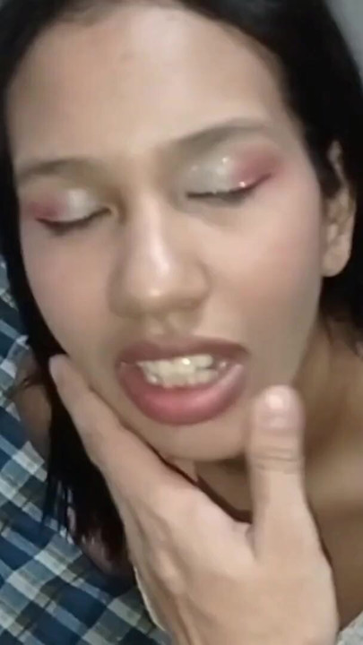 BRUNETTE COLOMBIAN LATINA ACCEPTS ME FOR AN OUTING TO MY ROOM AND SHE OFFERS ME HER VAGINA ALL HOT - PORN IN SPANISH-. | Clip 1