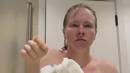 Saya suka berhubungan seks di kamar mandi