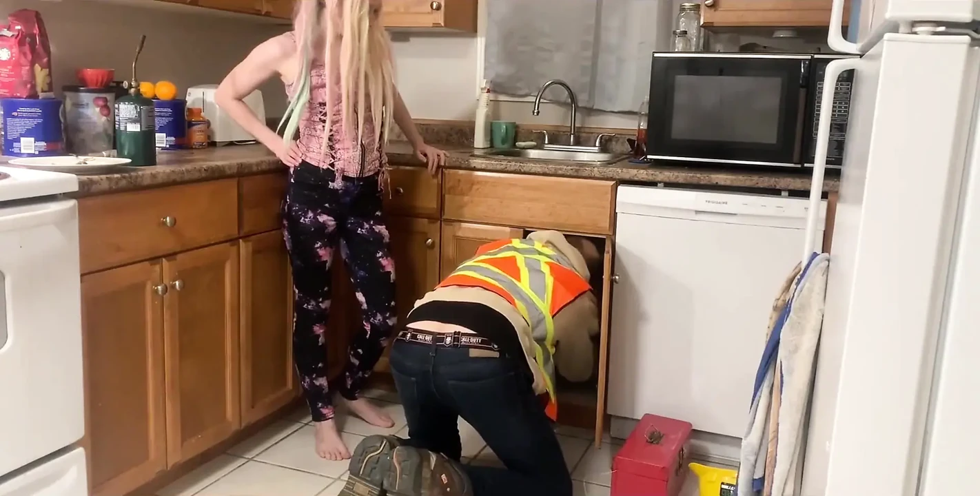 Teen Prom Queen Loses Virginity to Plumber