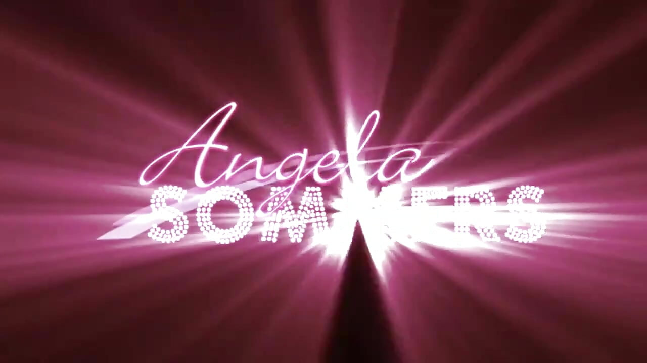 Curvă futută în baie cu Angela Sommers