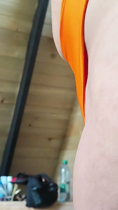 Caught changing her underwear, I surprise my maid with her tight pussy CAMELTOE | Clip 1