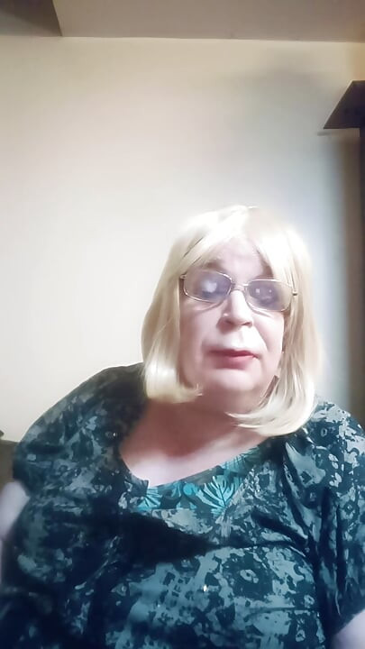 September 2026 VLOG - Chewing the fat whilst smoking a cigar