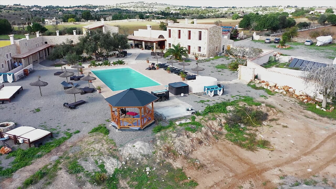 MILFs Zara Mendez +martina Montana_4k