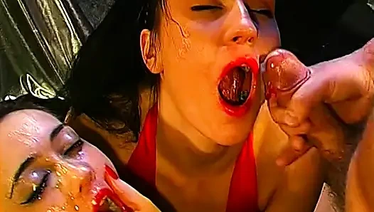 Ggg - Ein Versautes Schätzchen Schluckt Eifrig Mehrere Schwänze