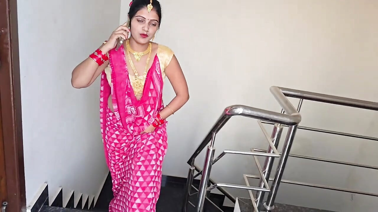 Boss Ne Bhabhi Ko Pramotion dene Ke Bahane Bulaya Apne Room Me Hardcore Sex