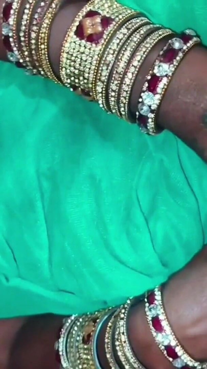 Beautiful indian desi village housewife ki new romantic chudai viral video.hot bhabhi ki rasili chut me chudai xhmaster xxx sexy video hindi | Clip 1