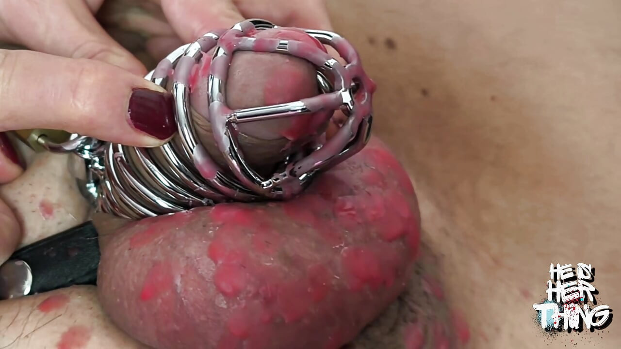 Caged, Woskowane i oznaczone z obu końców: Mistress Irena Mur and Mistress Arya Double Dominacja