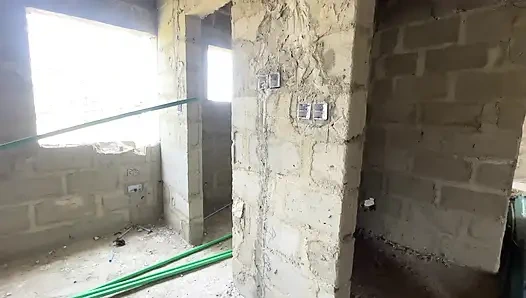 Pacarku minta aku bekerja sebelum dia ngasih aku uang, dia ngentot aku habis-habisan