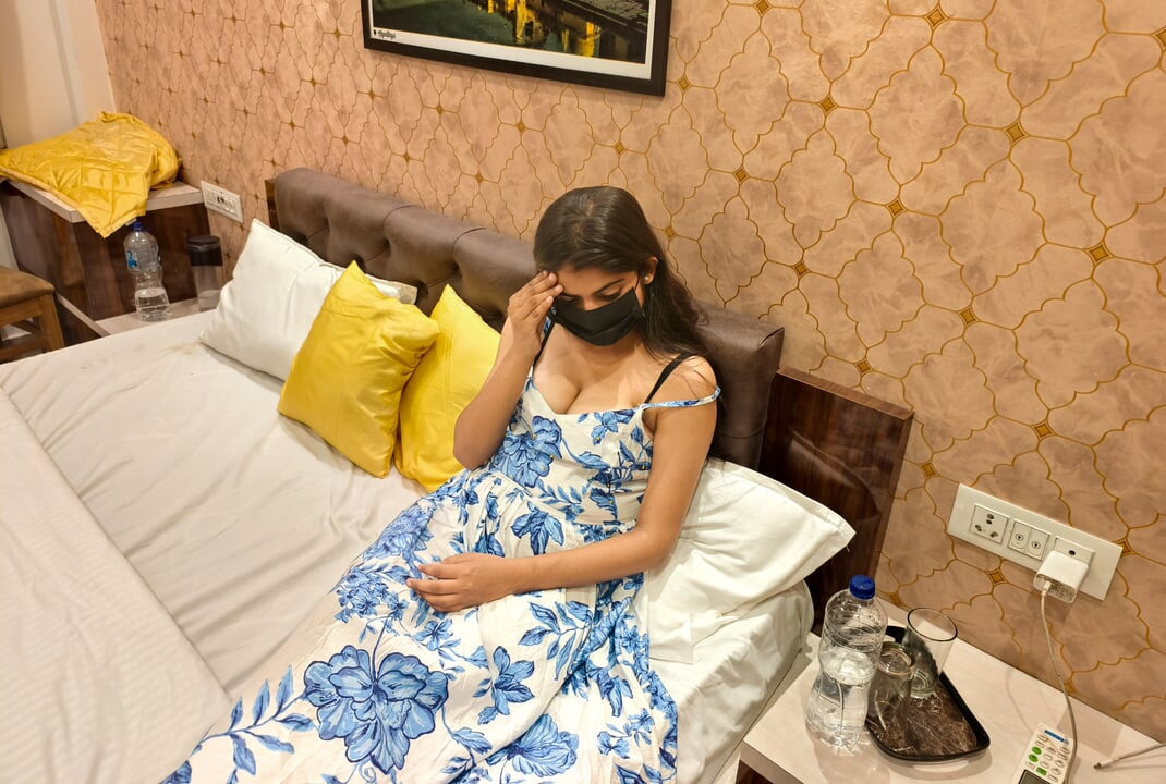 Oil massager ne pela maidam ji ko