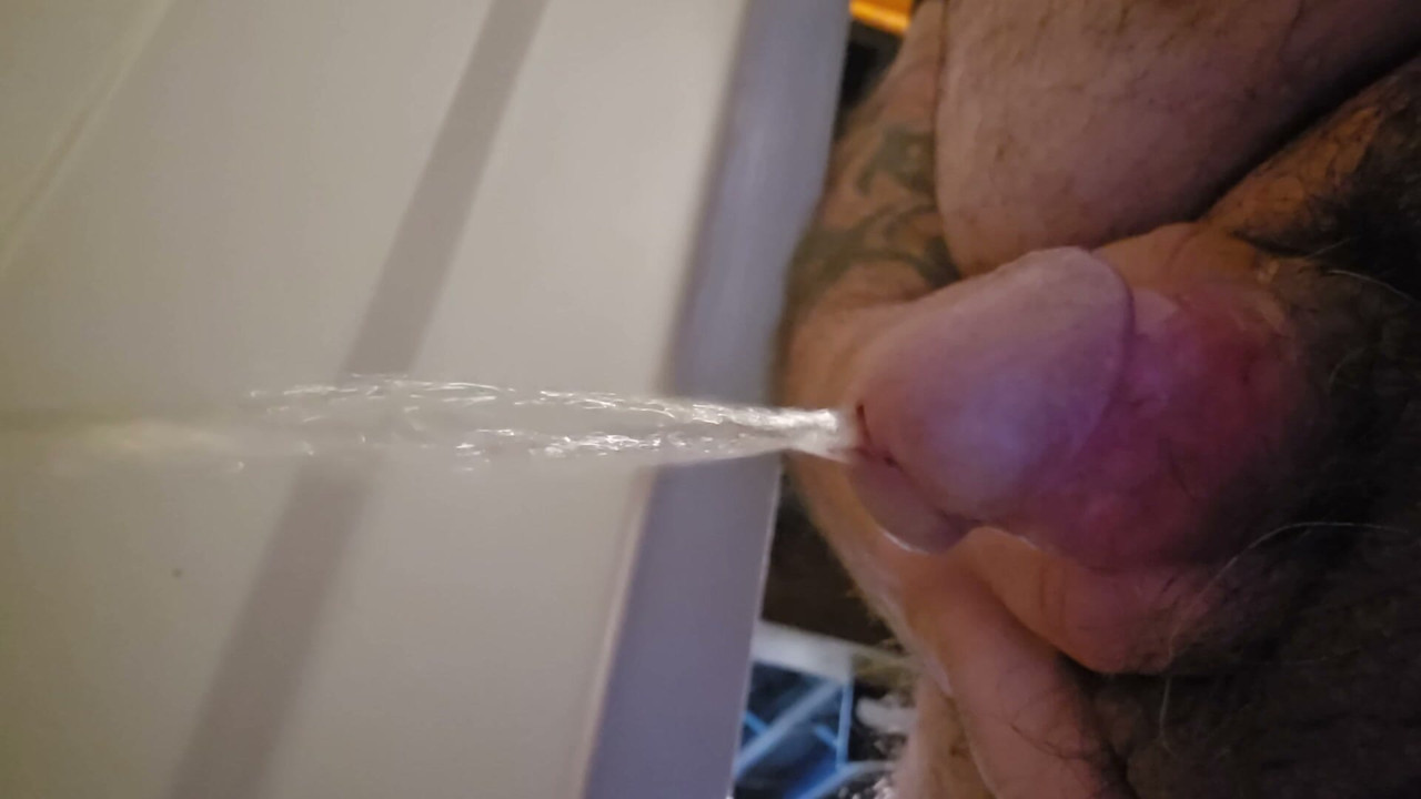 Pissing peeing urinate