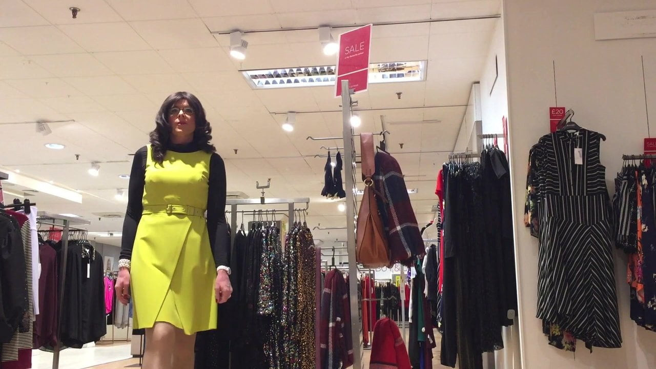 dress by Karen Millen