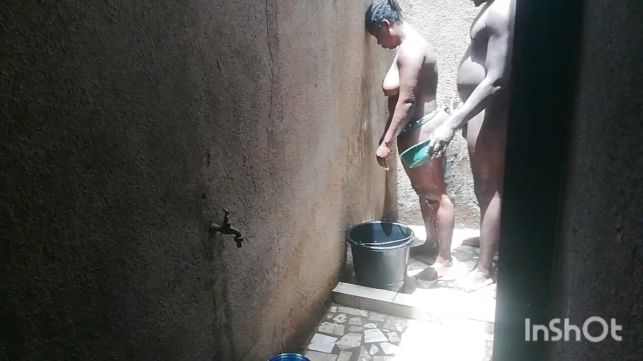le goût de faire l’amour sous la douche est plus meilleur. Voilà pourquoi Diane choisit toujours la douche comme lieu de rencontre sexuelle