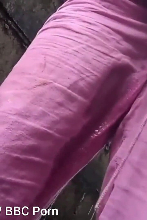 Closeup Rubbing Spreading My Pussy Listening to Sexy Audio