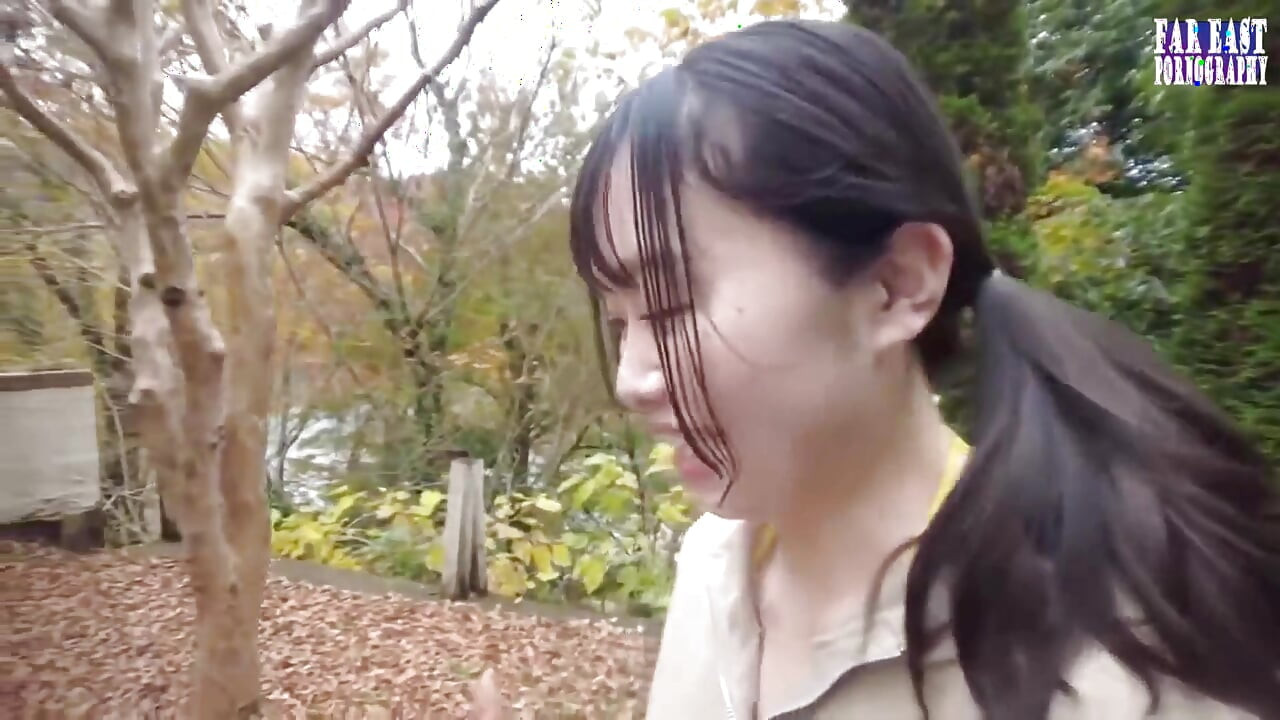 بقعة مبللة بالزيت مبلل بكوب F مبتسم إغراء في وليمة زلقة لكامل الجسم الجزء 3