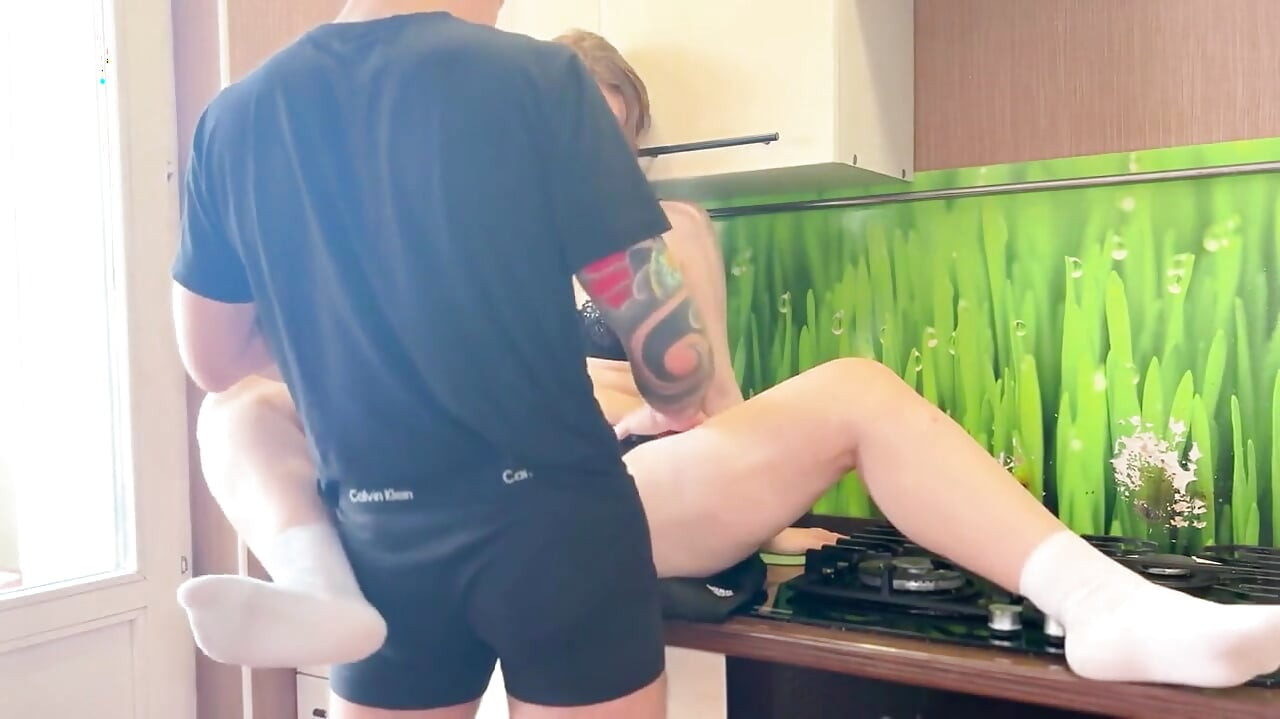 Stepmom Cant Resist: Passionate Dry Hump & Ass Grinding