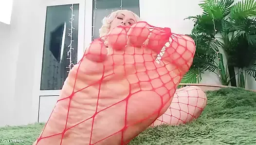 Video de fetiche de pies: pantimedias de rejilla (arya grander) caliente sexy rubia milf femdom - pov