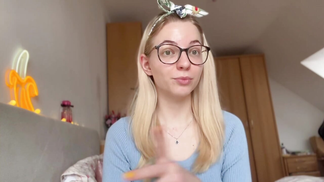 How to Tell Her About Your Micro Size!