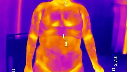 Olahraga bra try-on, tes goyangin, twerk telanjang menggoda thermal pov