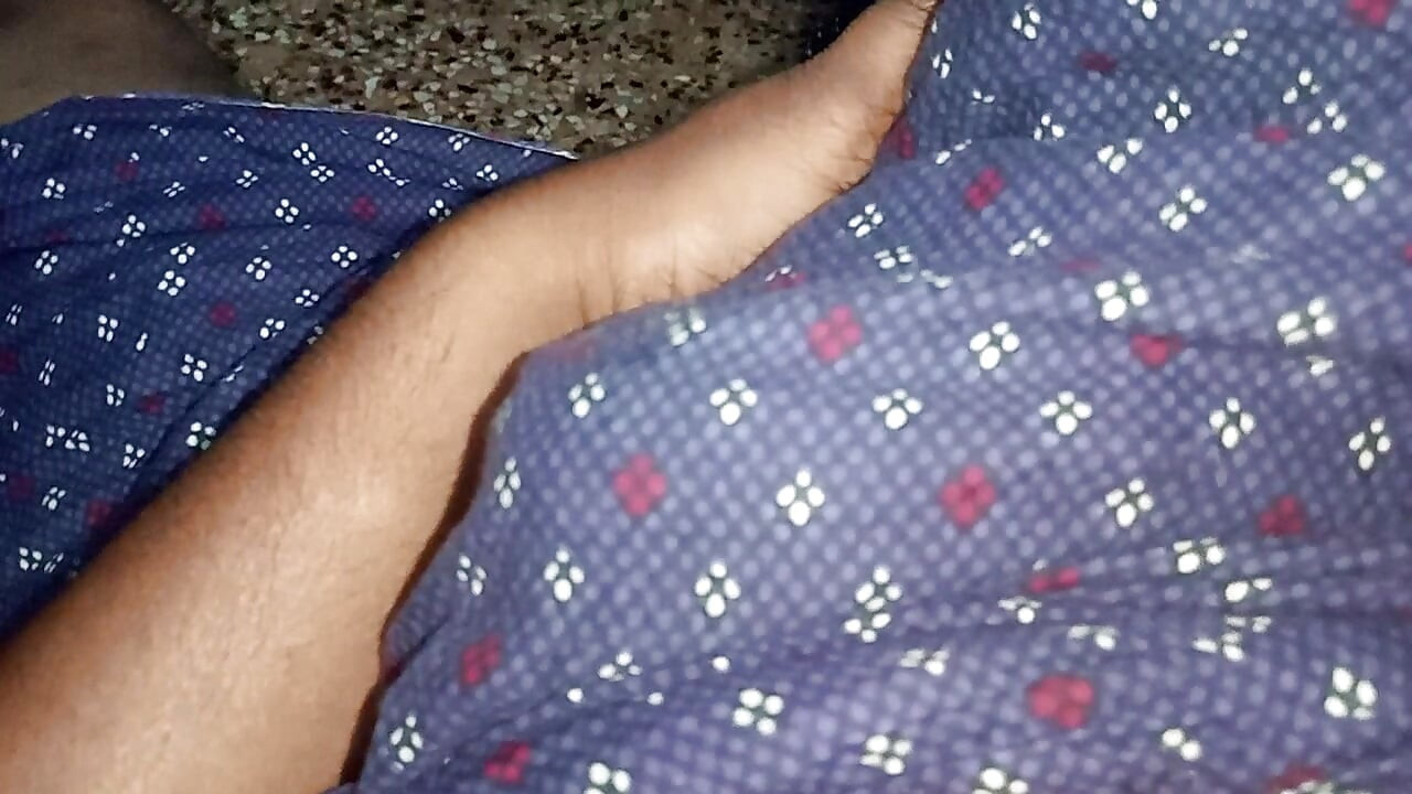Indian Big Cock Boy Outdoor Masterbate