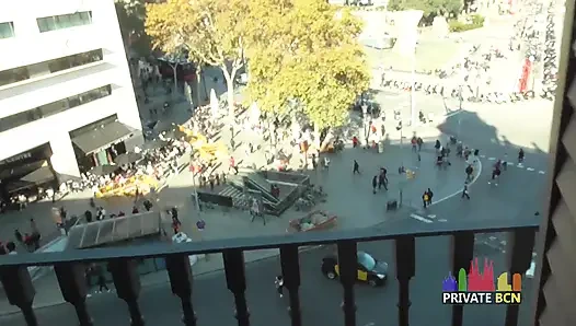 Rus kız arkadaşımla iyi bir seksle uyanıyor. Tüm dölleri yutuyor