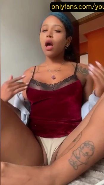 Puta latina con video gordo de coño desnudo se filtró