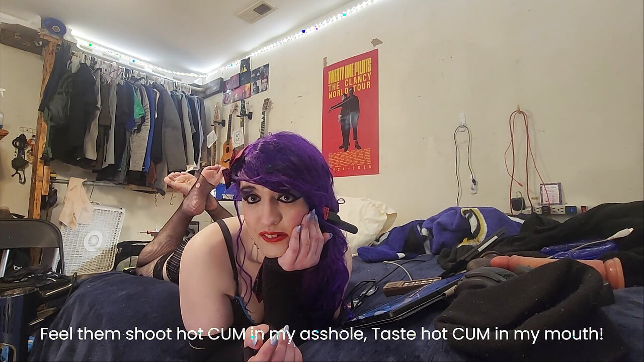 看看谁再次屈服于她们的娘娘腔欲望！