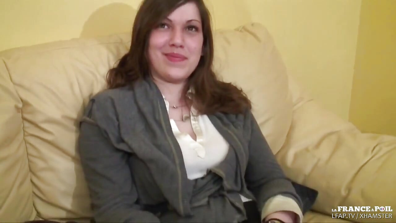 Lfap - cewek perancis dengan toket besar rambut cokelat didobel penetrasi dan fisting
