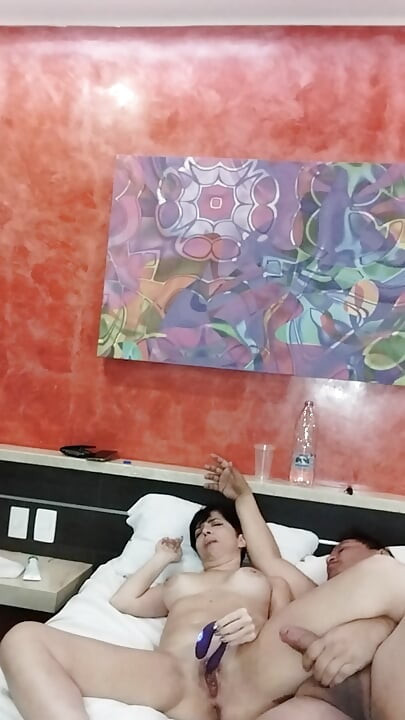 호텔에서 멋진 섹스를 즐기는 도주