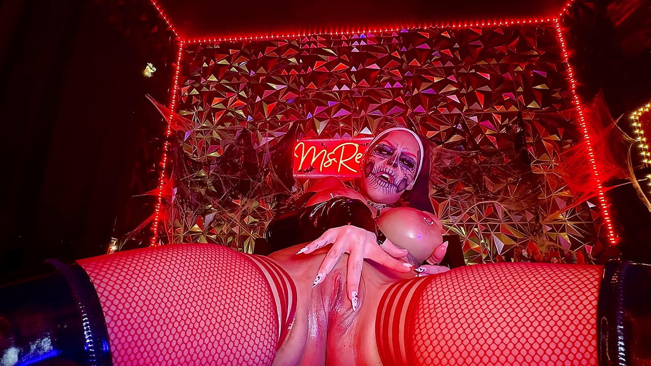 지옥에서 JOI를 주는 사악한 수녀