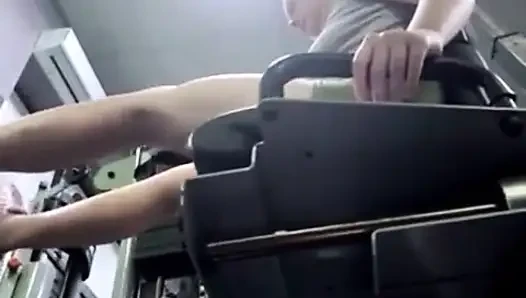 Muncrat ekstrem di gym
