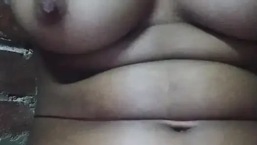 Индийская горячая сексуальная девушка смотреть теперь мое видео, наслаждайтесь