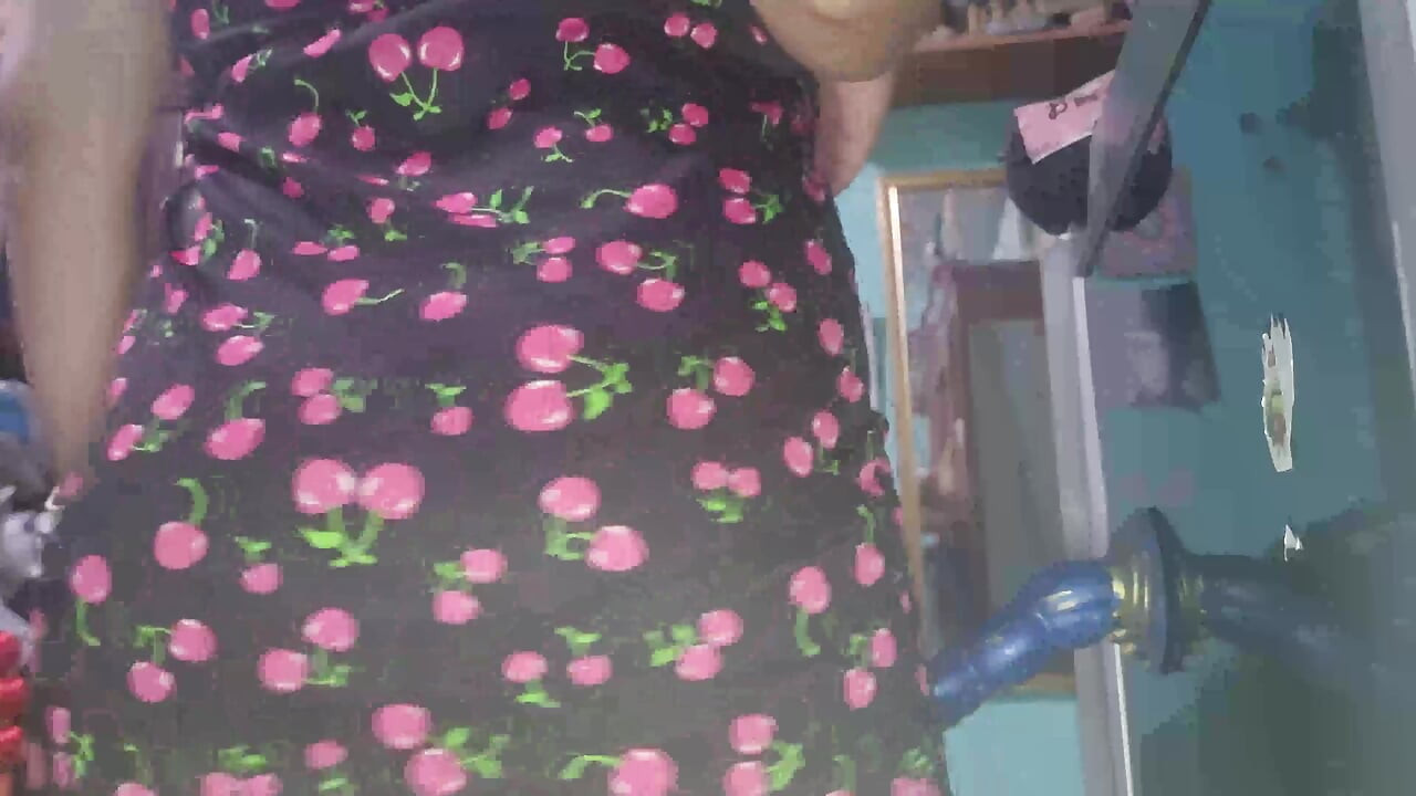 Big titty MILFblowjob trans cock