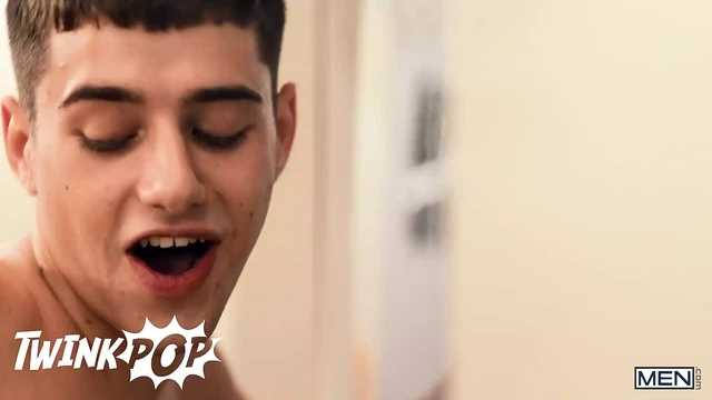 Jax Sees Hot Twink Joey Mills Checking Him Out On The Subway &amp; Gives Him What He Wants, His Big Cock - TWINKPOP