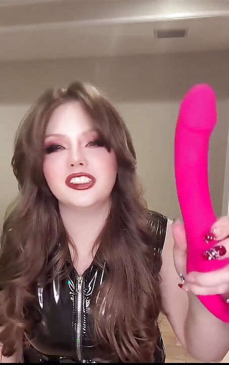 Dommy Stepmommy Humilates Her Submissive