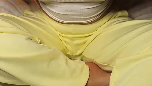 Orgasmus durch Brustwarzenstimulation – Ich berühre mich hart und mache meine Unterhose nass