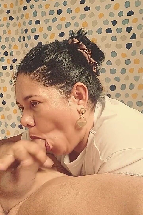 Expert Sucker