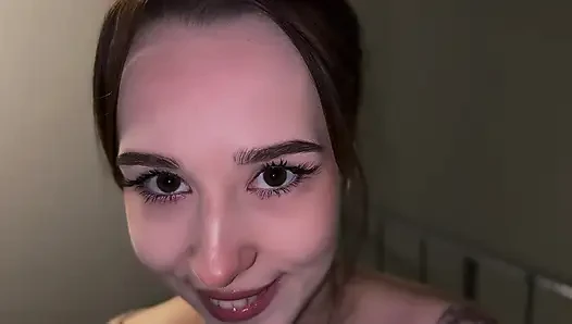 Öğrenci yeni bir telefon için berbattı