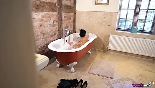 Bonnie - Got Yourself a Deal