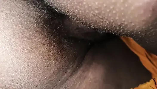 Üvey erkek kardeş ve üvey kız kardeşinin gecesinin güzel anları